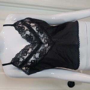 Mel-Lin Black Lace Intimate Wear Slip Vintage 1970s 1980s Size Medium